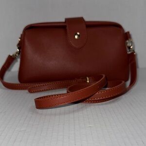 Chic Tan Crossbody Bag